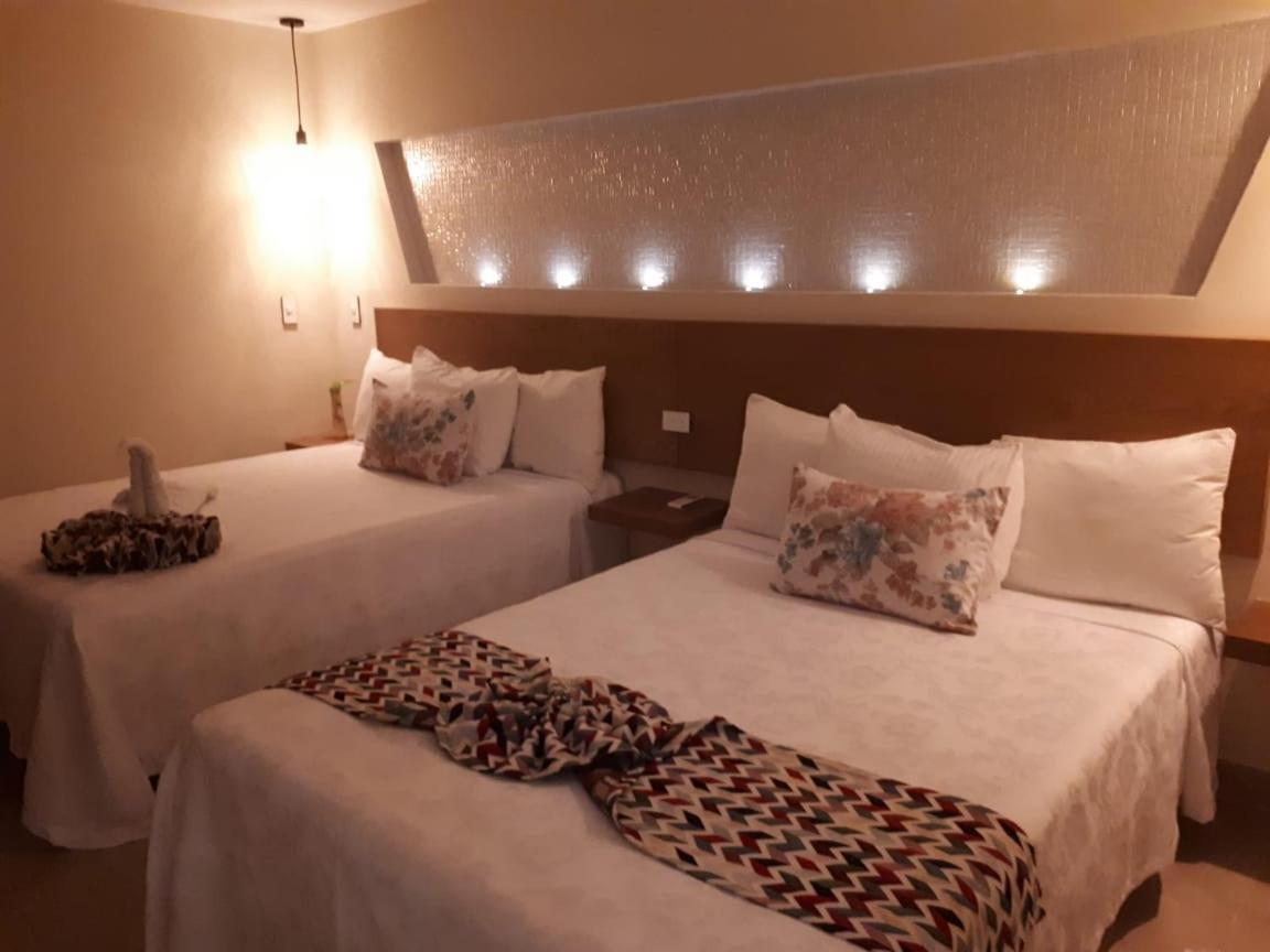 Brisas 10 Beachside Suites Cancun Bagian luar foto