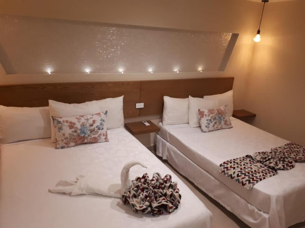 Brisas 10 Beachside Suites Cancun Bagian luar foto