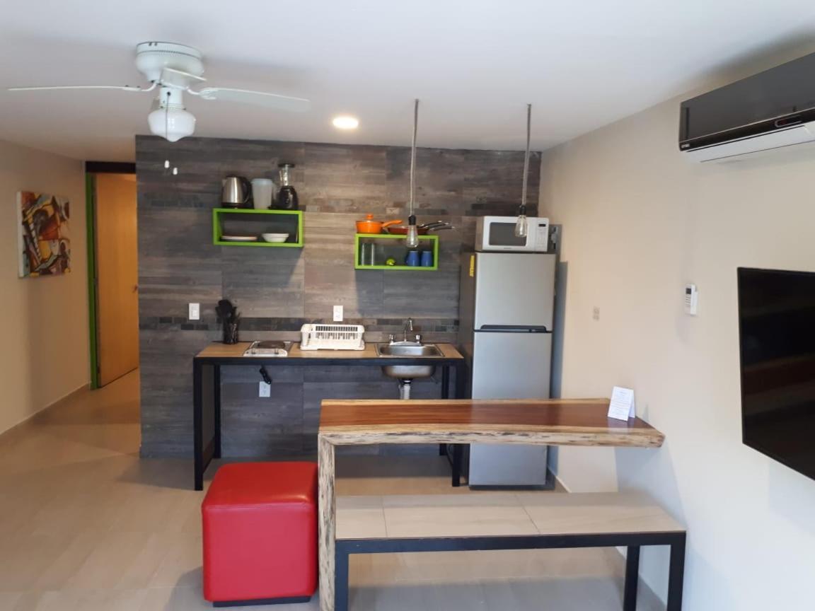 Brisas 10 Beachside Suites Cancun Bagian luar foto