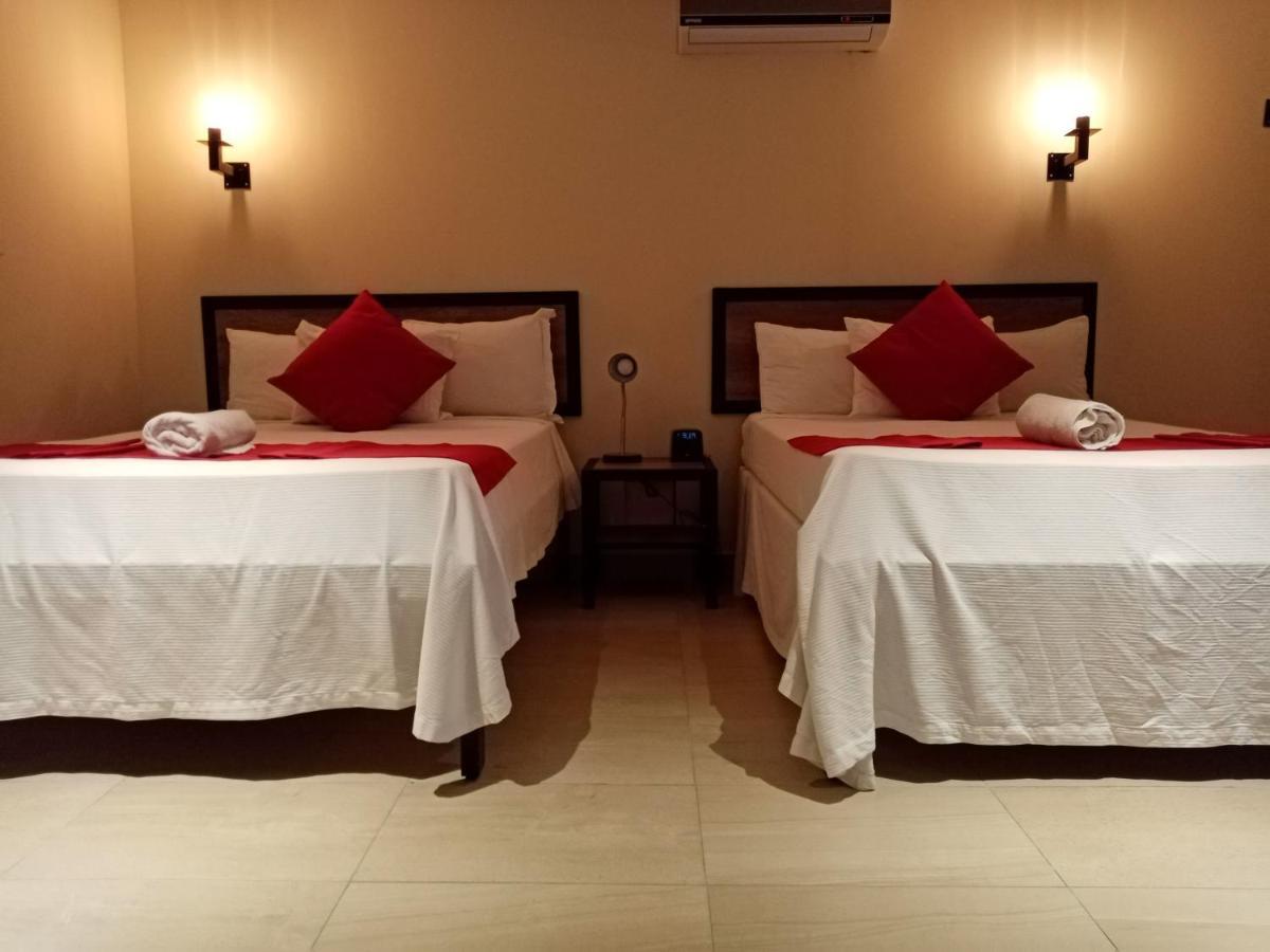 Brisas 10 Beachside Suites Cancun Bagian luar foto