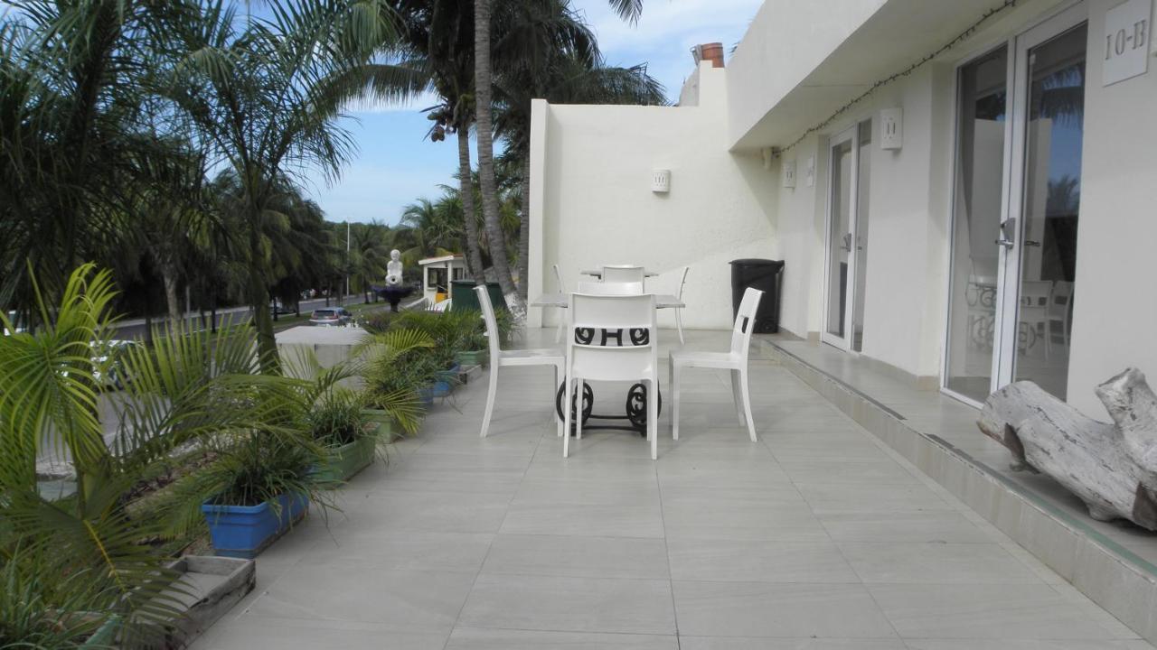 Brisas 10 Beachside Suites Cancun Bagian luar foto